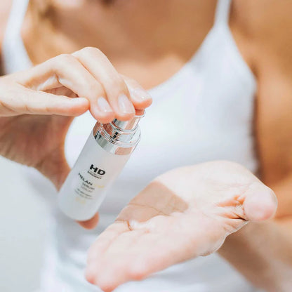 HD MELAN TXA SERUM. 30ml