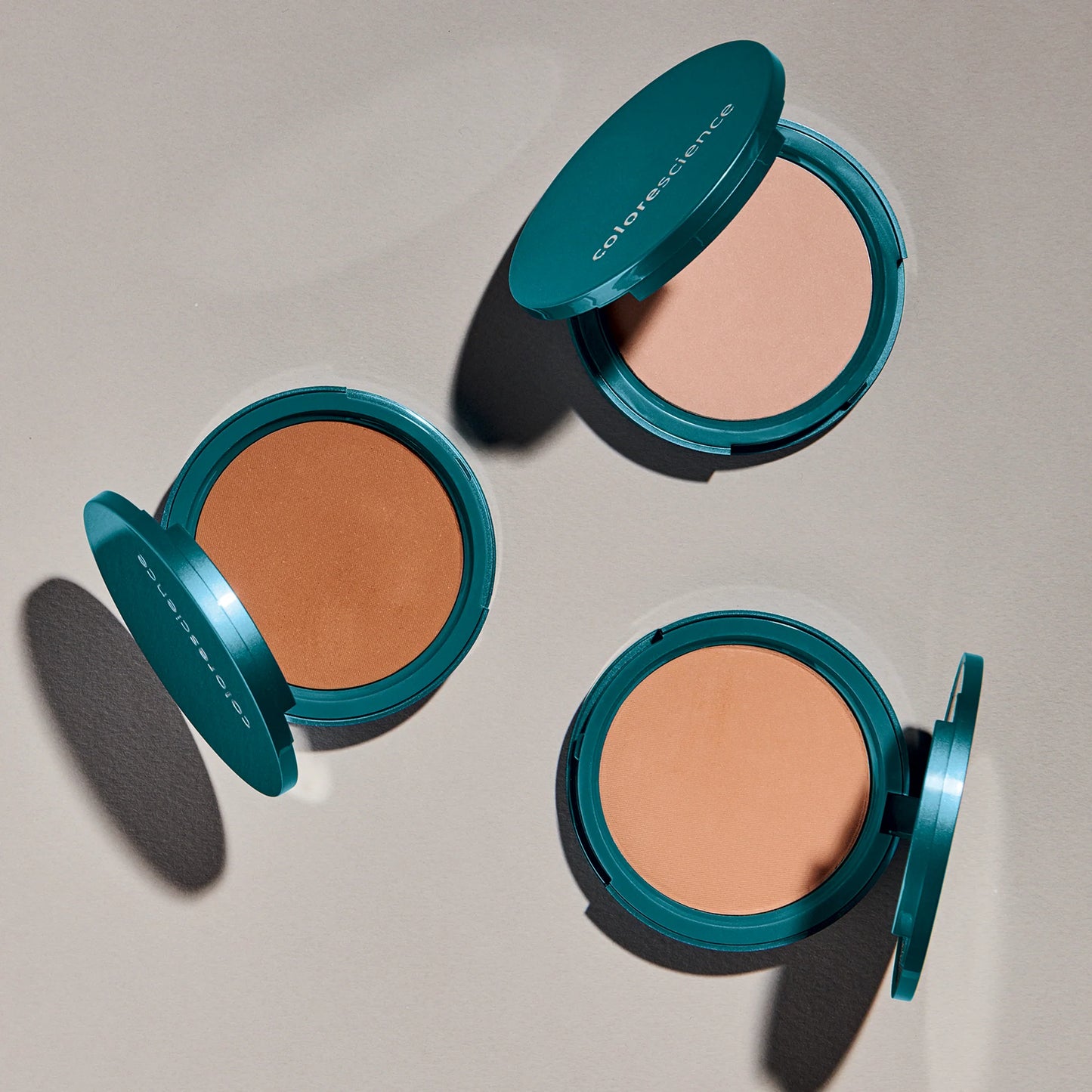 COLORESCIENCE Natural finish pressed foundation spf20