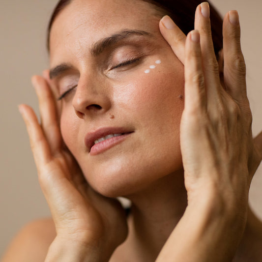 HD MELAN TXA CONTORNO DE OJOS DESPIGMENTANTE 20 ML
